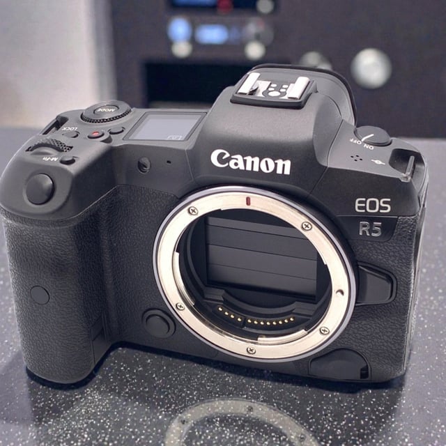EOS R5 ボディ