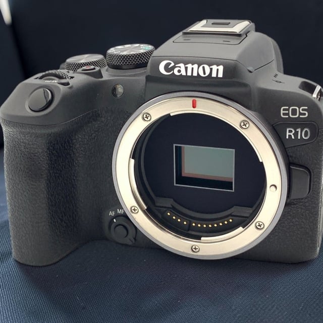 EOS R10 ボディ