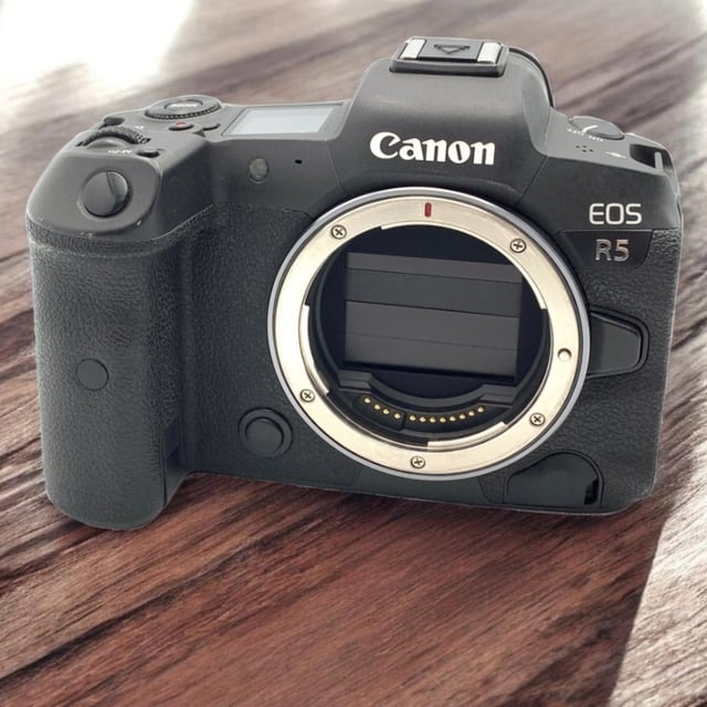 EOS R5 ボディ