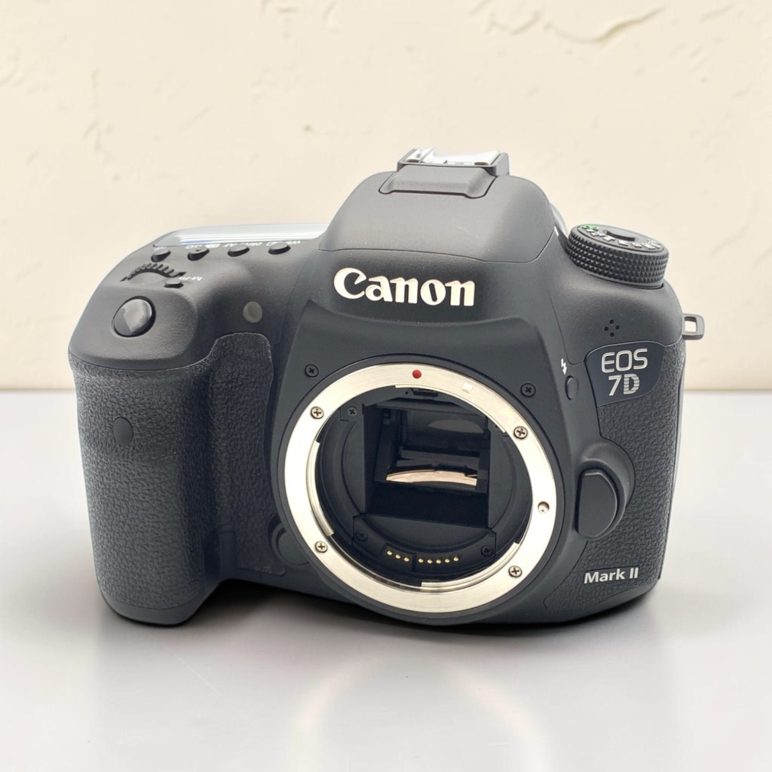 Canon EOS 6D ボディの新品/中古の在庫一覧 | みんなのカメラ