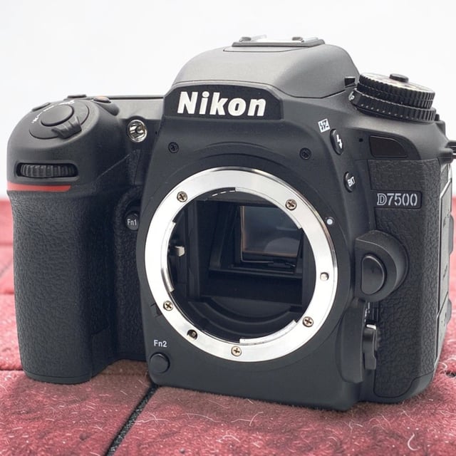 D7500 ボディ