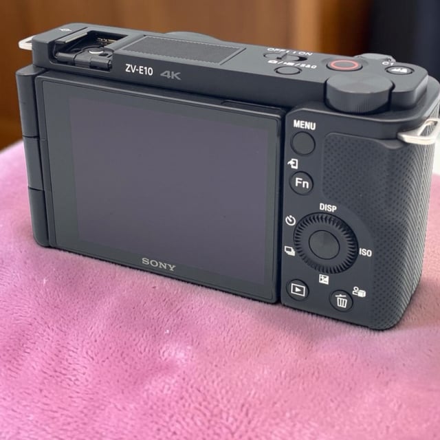 VLOGCAM ZV-E10 ボディ "ブラック"