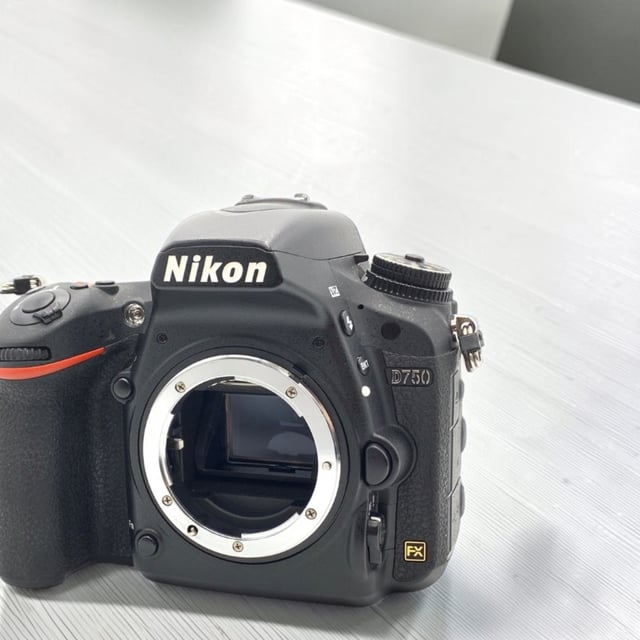 D750 ボディ