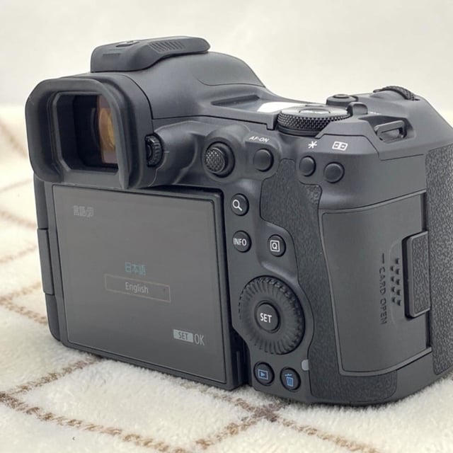 EOS R5 Mark II ボディ