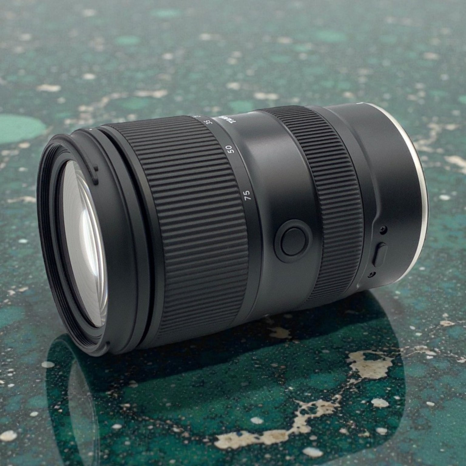 TAMRON 28-75mm F/2.8 Di III VXD G2 ニコンZ用の中古 (美品)・¥90,110