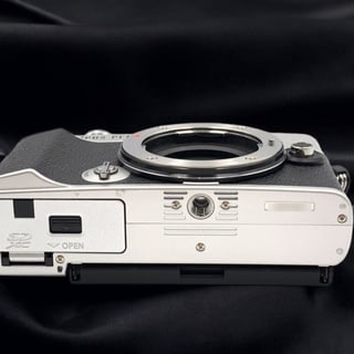 OLYMPUS PEN E-P7 ボディ "シルバー"