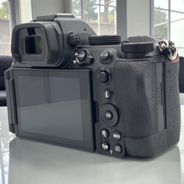 Z5II ボディ