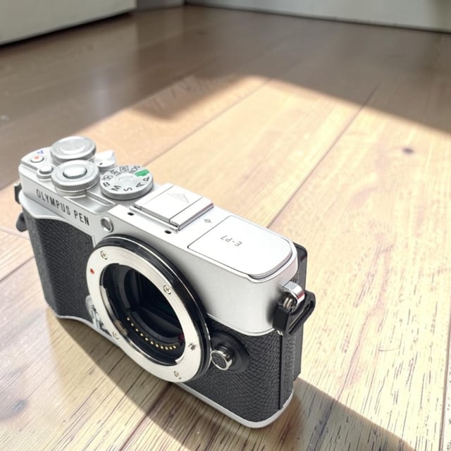 OLYMPUS PEN E-P7 ボディ