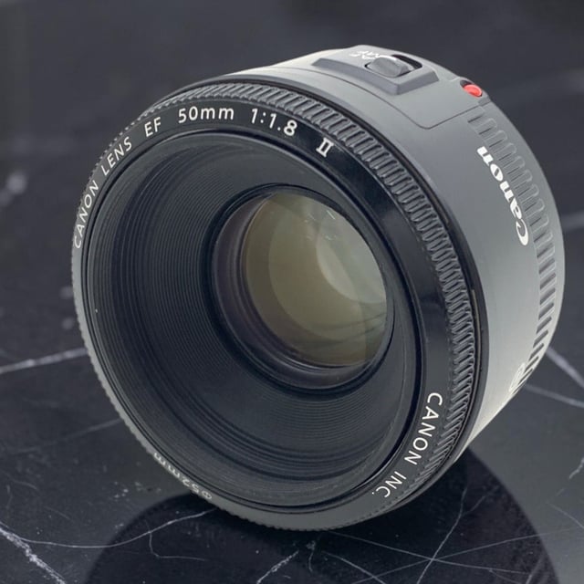 EF 50mm F1.8 STM