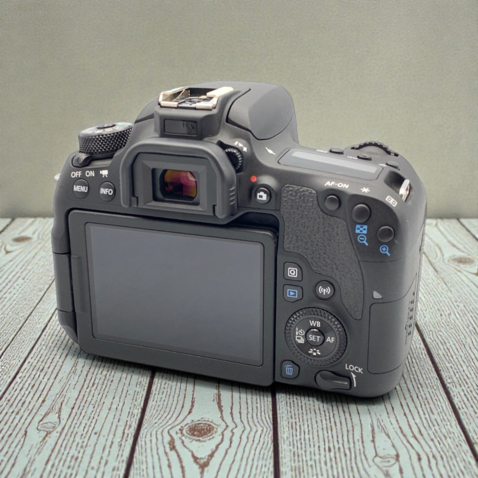 Canon EOS 9000D ボディの中古 (美品)・¥45,350 | みんなのカメラ