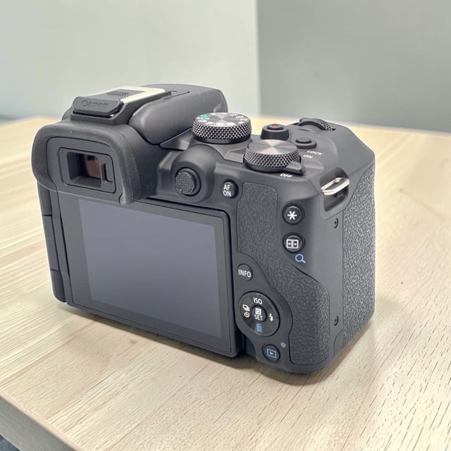 EOS R10 ボディ