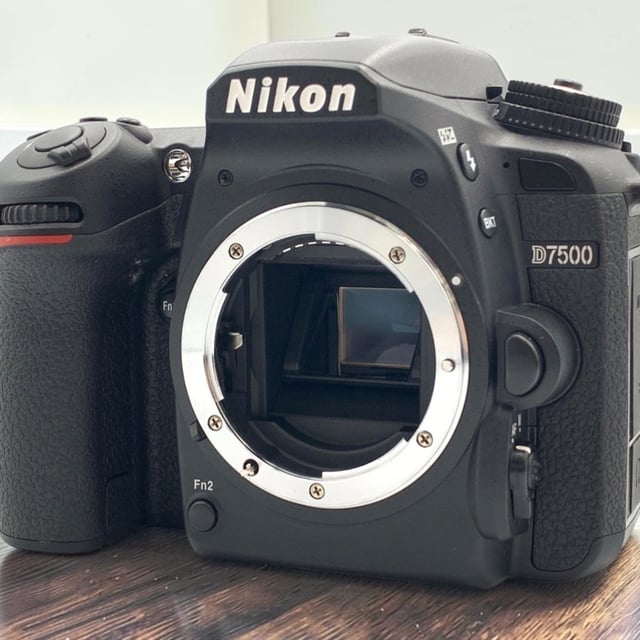 D7500 ボディ