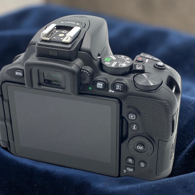 D5600 ボディ