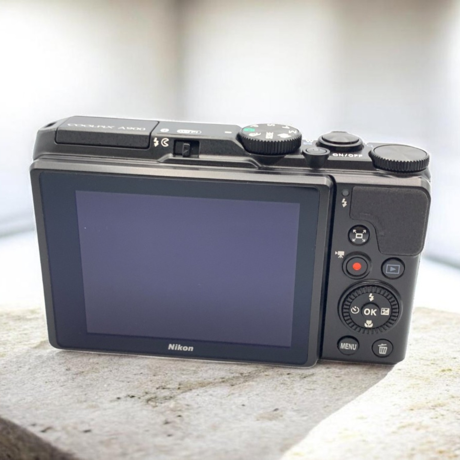 ニコン COOLPIX A900 