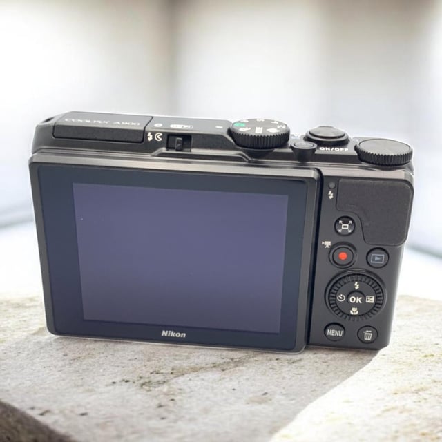 COOLPIX A900