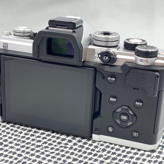 OM-3 ボディ