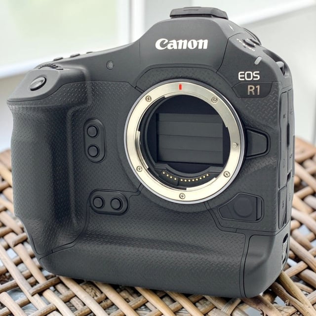 EOS R1 ボディ