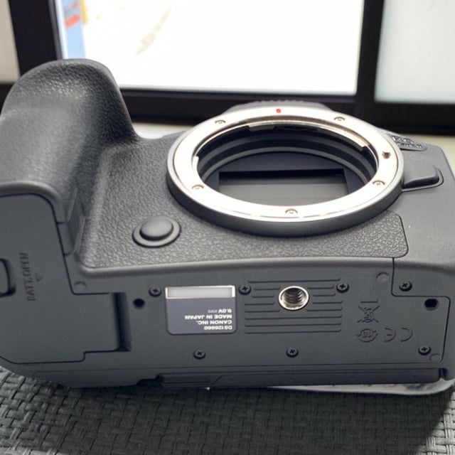 EOS R6 Mark II ボディ