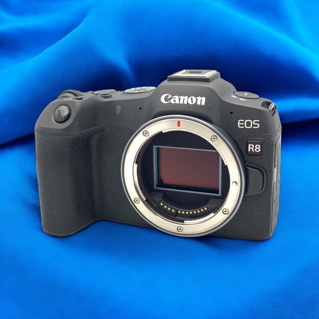 EOS R8 ボディ