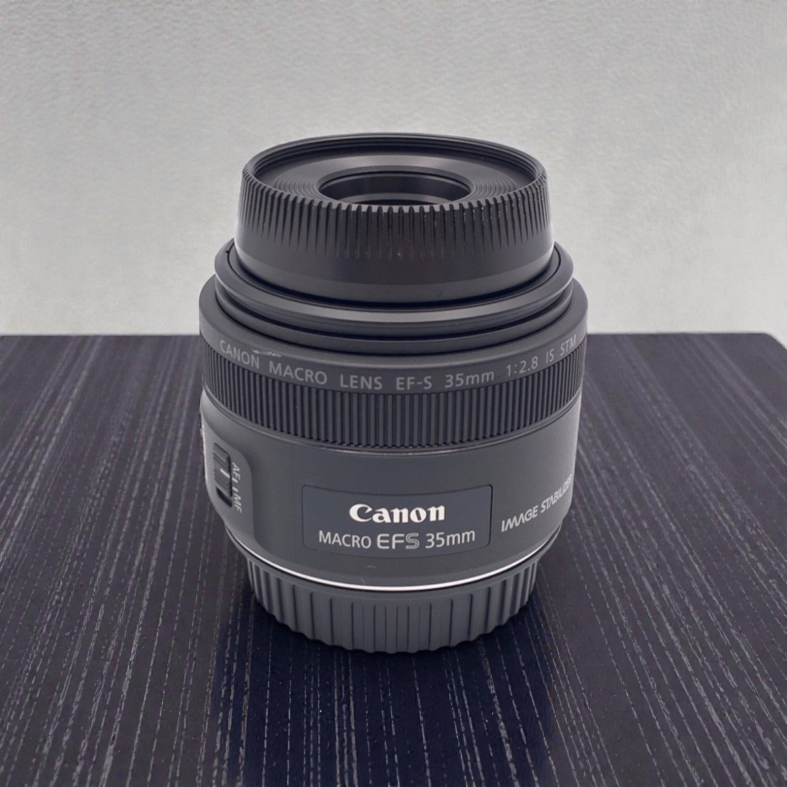 Canon EF-S35mm F2.8 マクロ IS STMの中古 (美品)・¥35,630 売り切れ