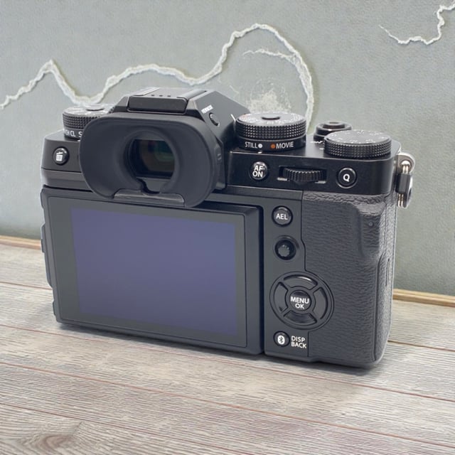 X-T5 ボディ 日英2言語設定モデル "ブラック"