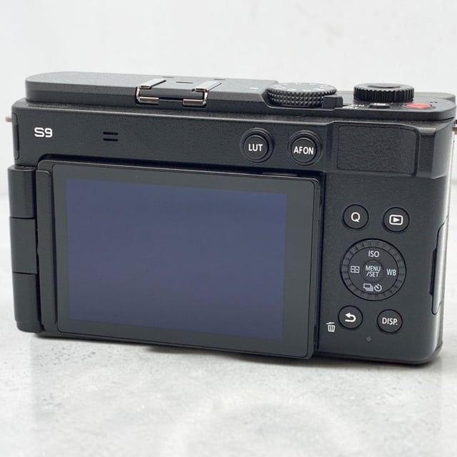 LUMIX S9(DC-S9) ボディ "ジェットブラック"