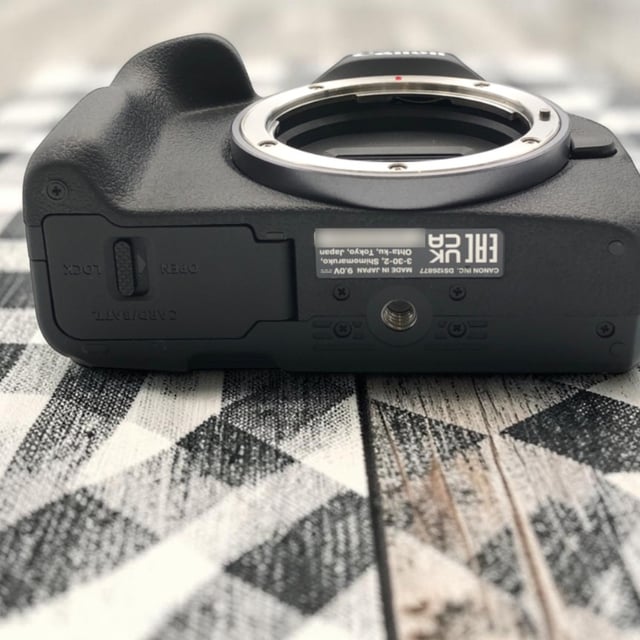 EOS R50 ボディ