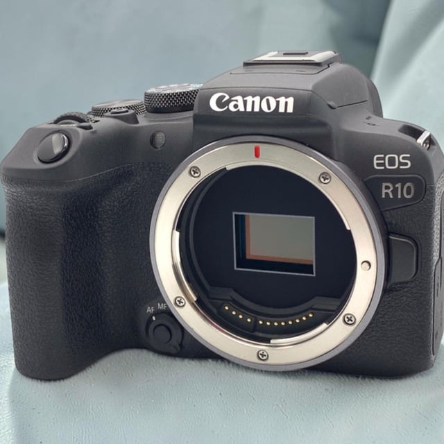 EOS R10 ボディ