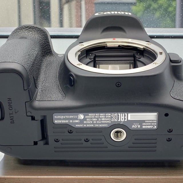 EOS 80D ボディ