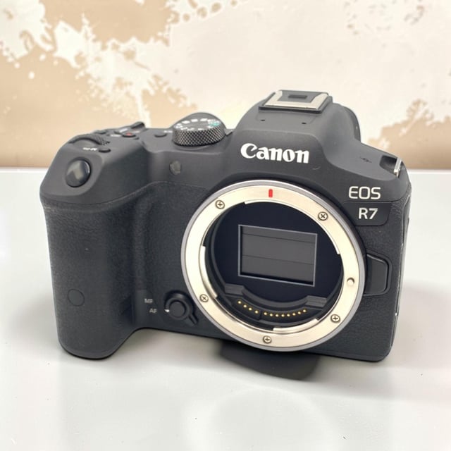 EOS R7 ボディ