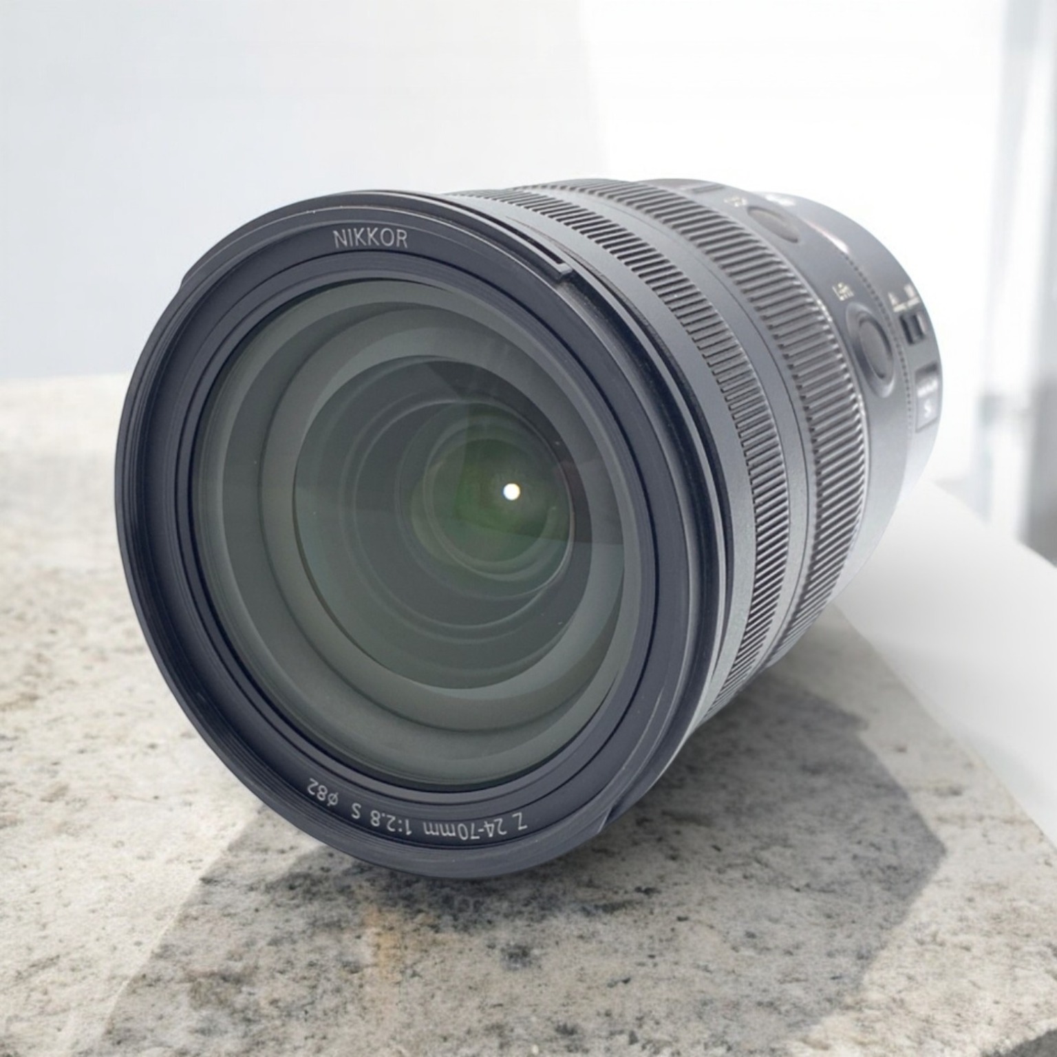 NIKKOR Z 24-70mm f/2.8 Sの中古レンズを買うならみんなのカメラ