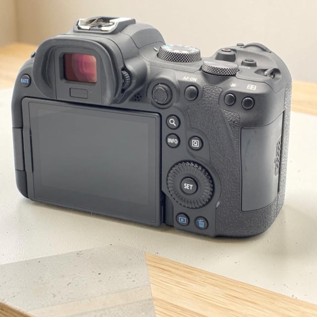 EOS R6 ボディ