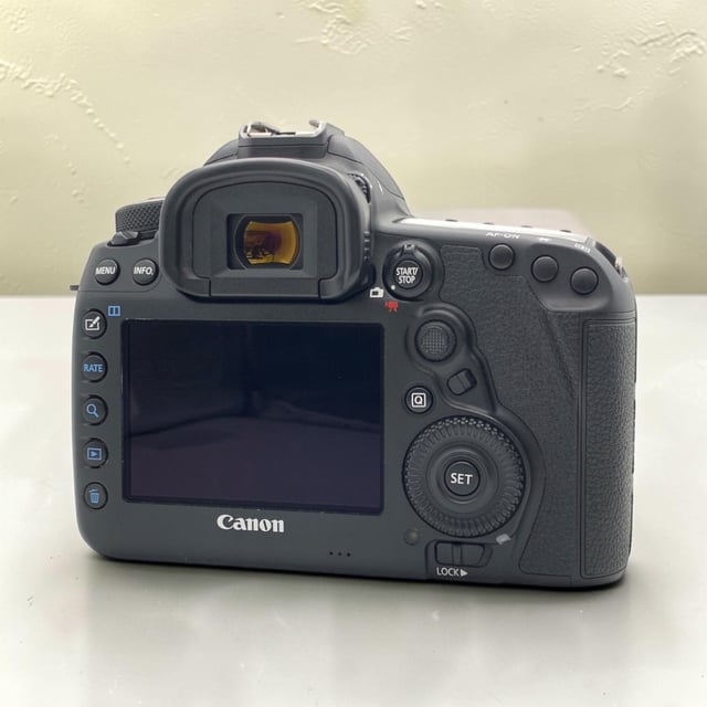 EOS 5D Mark IV ボディ