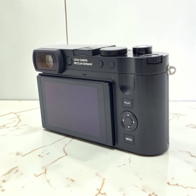 LEICA Q3