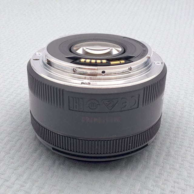 EF 50mm F1.8 STM