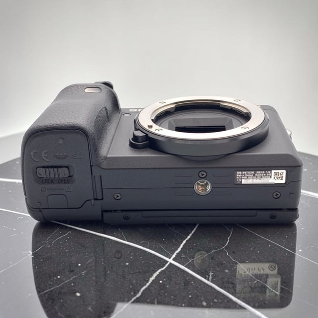 α6400 ILCE-6400 ボディ "ブラック"