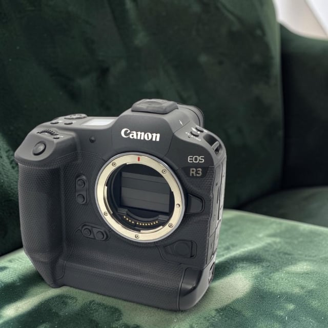 EOS R3 ボディ