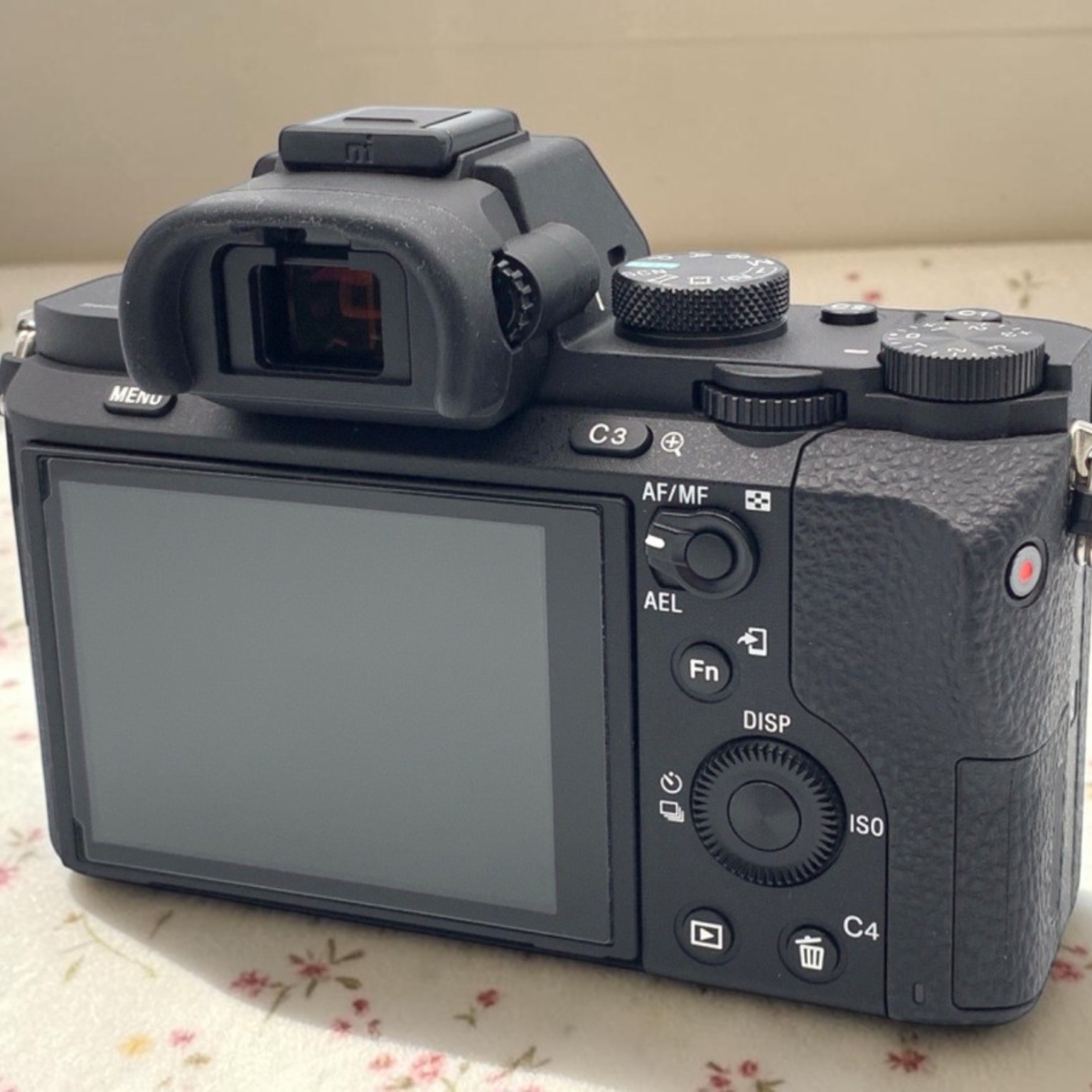 SONY α7 II ILCE-7M2 ボディの中古 (美品)・¥66,030 by solniro