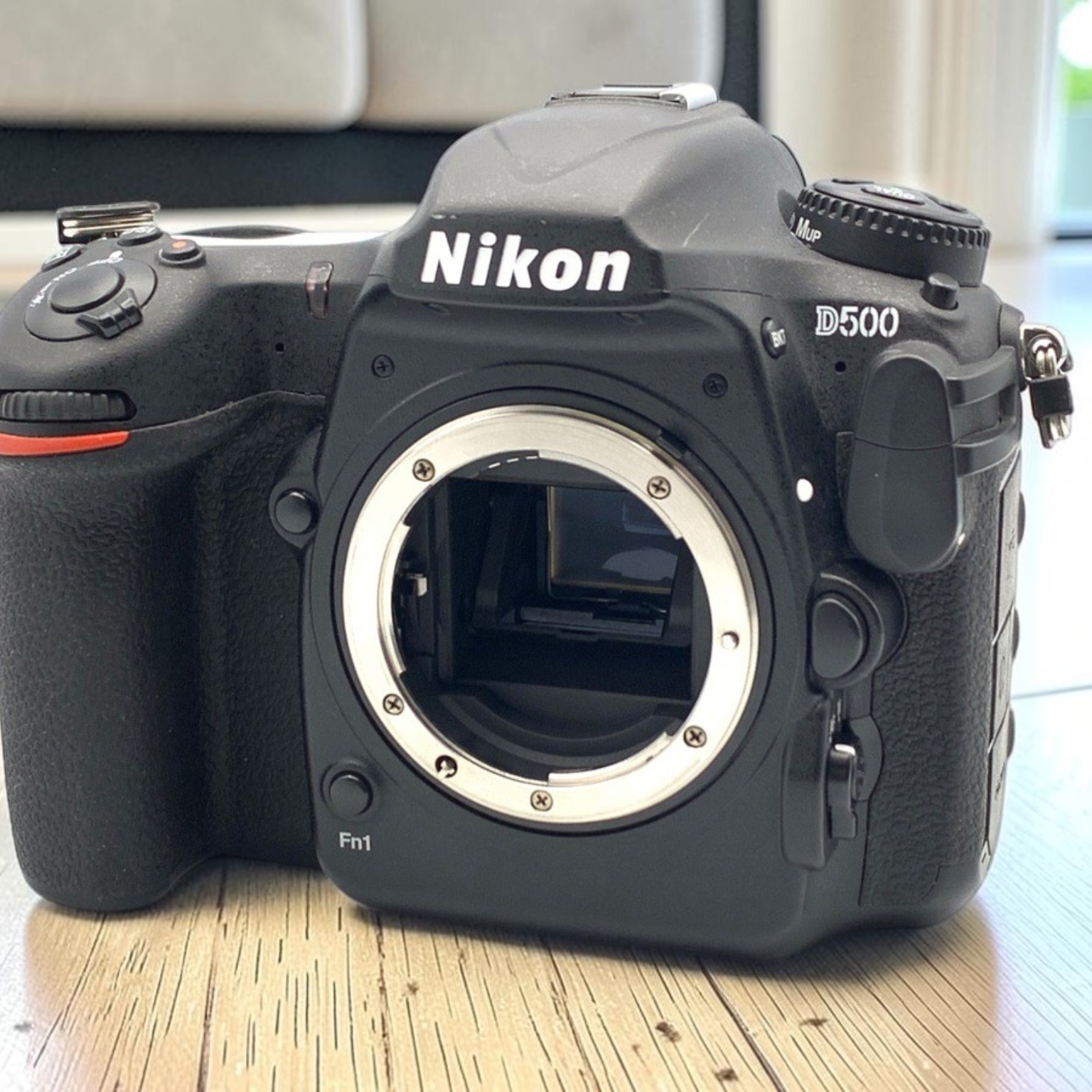 ニコン D500 ボディの中古 (美品)・¥108,780 売り切れ by そらみち