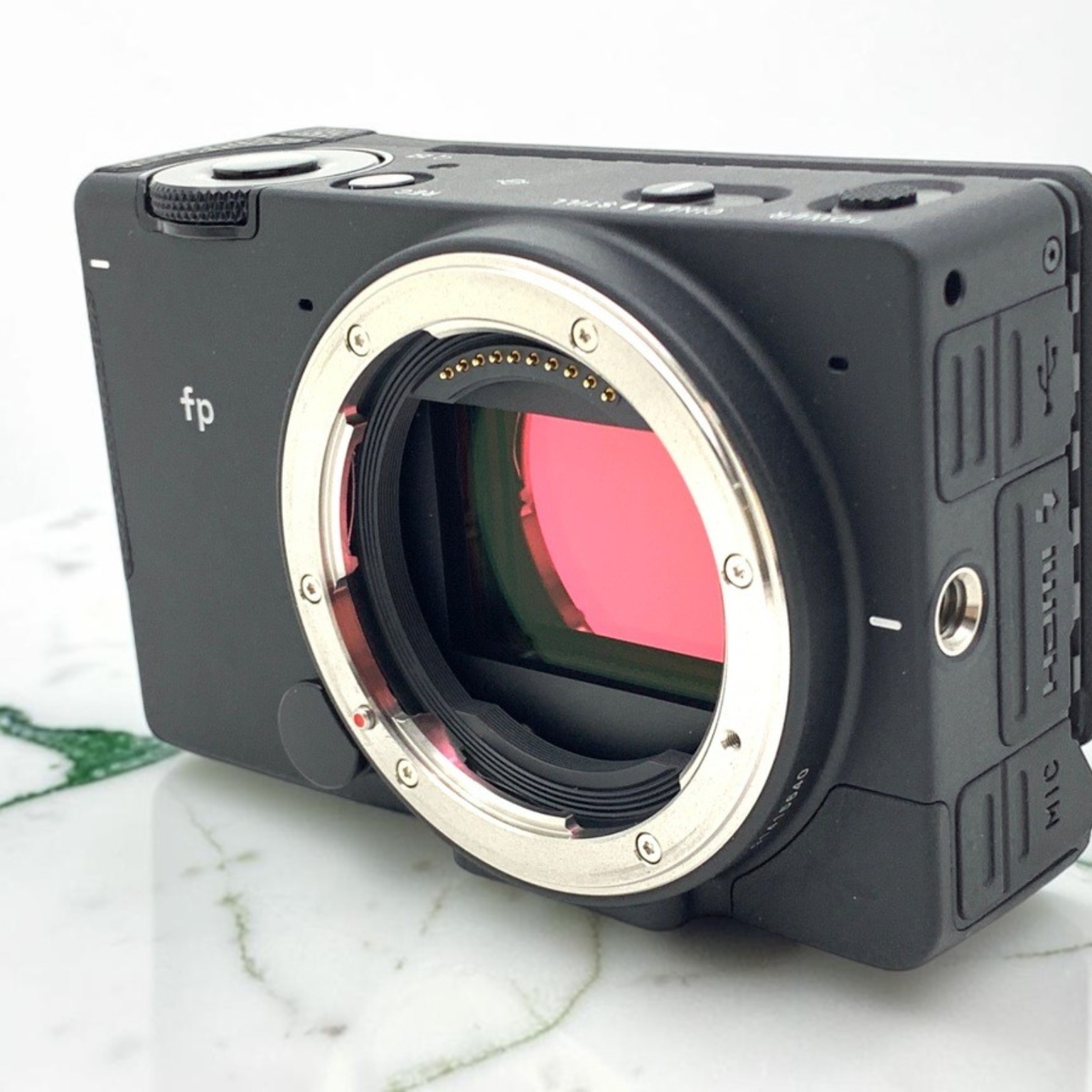 シグマ SIGMA fp ボディの中古 (美品)・¥129,750 by るんね | みんなの
