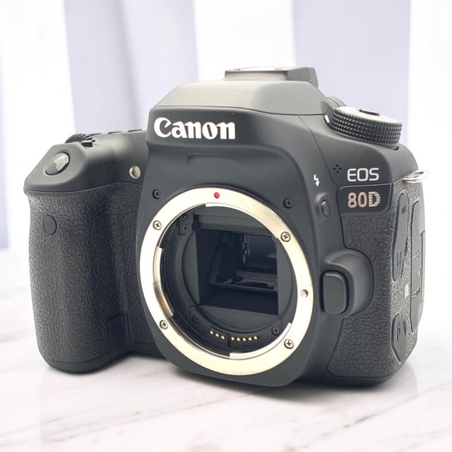 EOS 80D ボディ