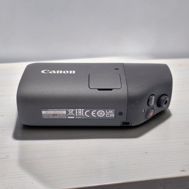 PowerShot ZOOM "Black Edition"