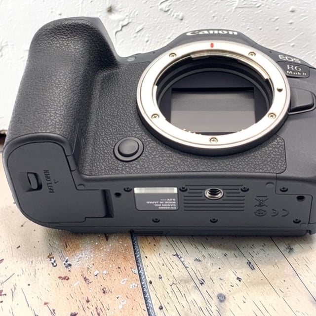 EOS R6 Mark II ボディ