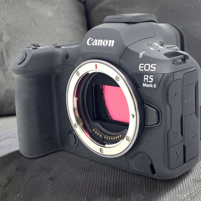 EOS R5 Mark II ボディ