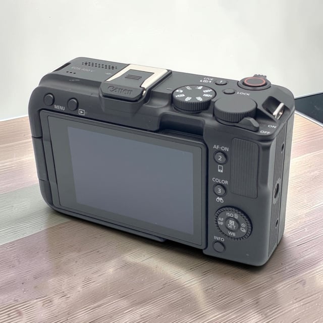 EOS R50 V ボディ "ブラック"