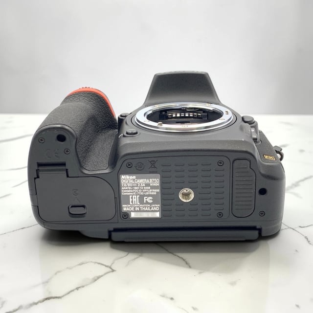 D750 ボディ