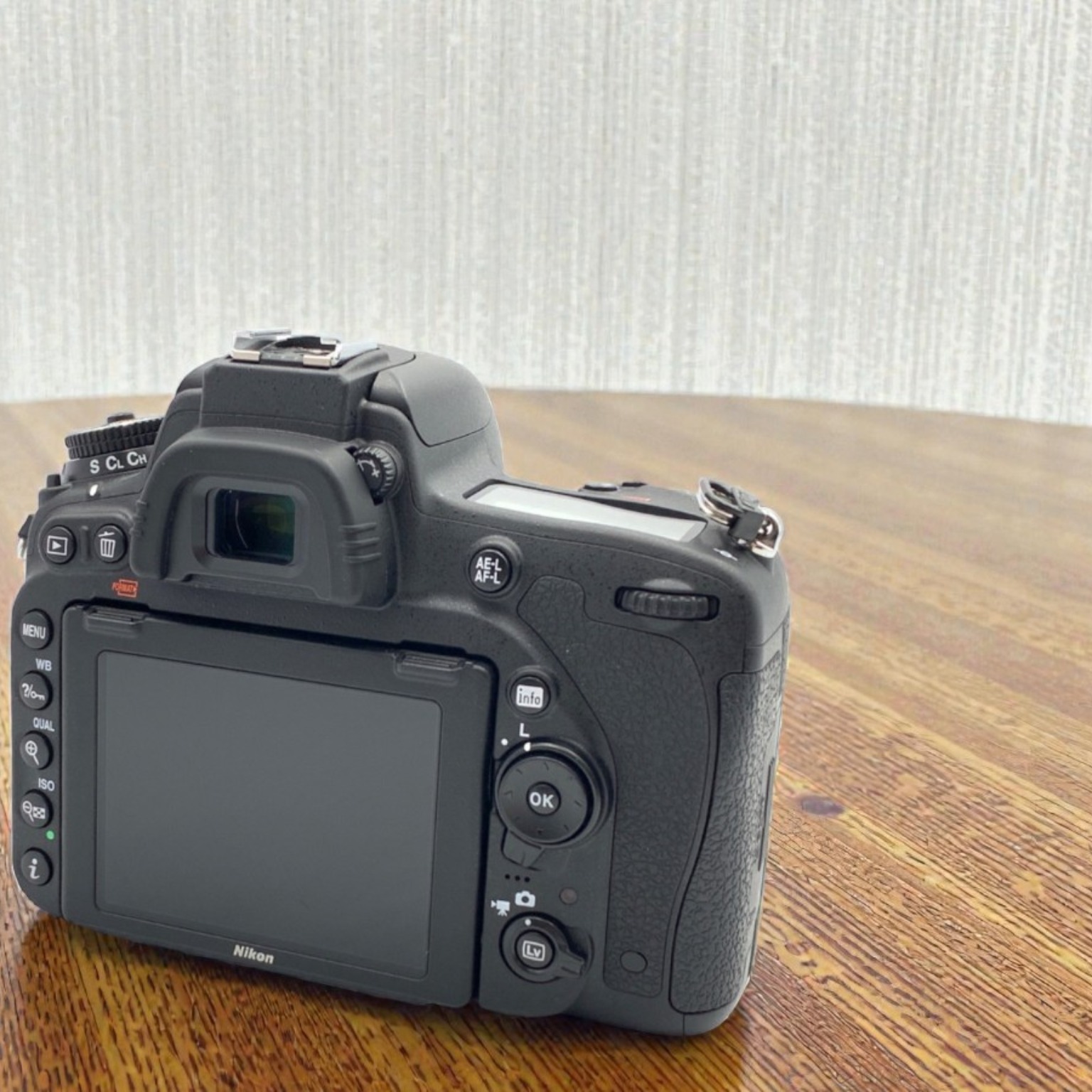 ニコン D750 ボディの中古 (美品)・¥68,970 by sanora | みんなのカメラ