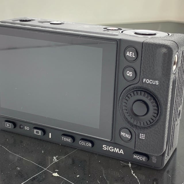 SIGMA fp ボディ