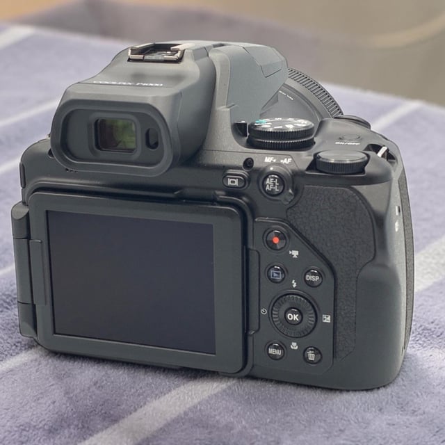 COOLPIX P1000