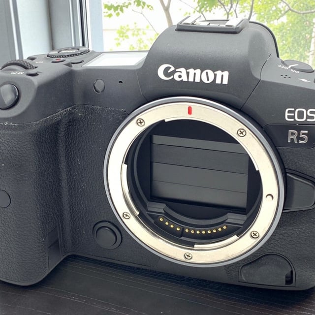 EOS R5 ボディ